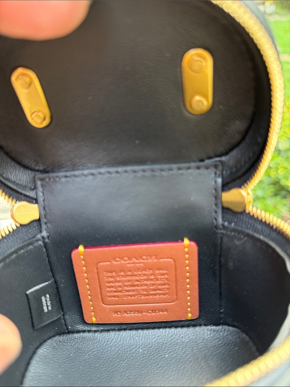 Coach NWT  Black Quilted Leather Trail Mini Crossbody Bag with Gold Hardware - Picture 10 of 14